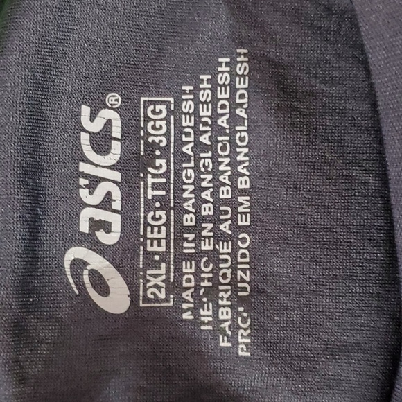 Two ASICS active tops 2XL& 2XLT-C - Picture 4 of 9